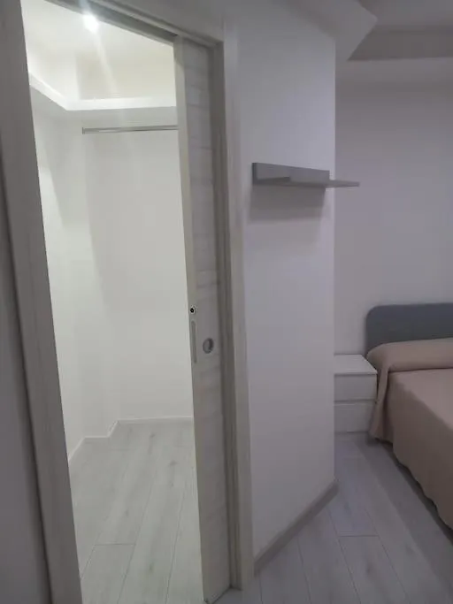 Apartament Chromotherapy Flat Monserrato